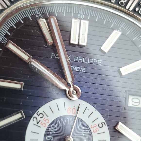 PATEK PHILIPPE NAUTILUS WATCH - Picture 12 of 16